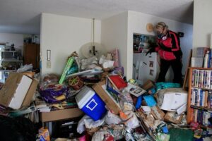 Почистване на апартаменти къщи мазета